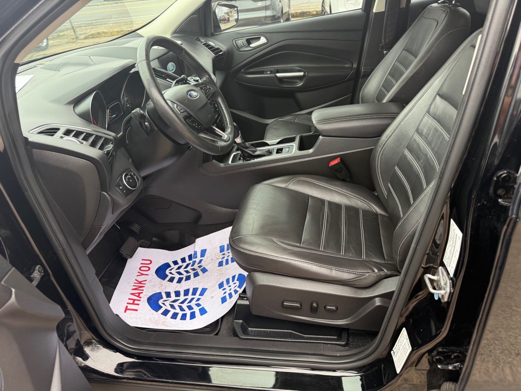 2017 Ford Escape Image 24