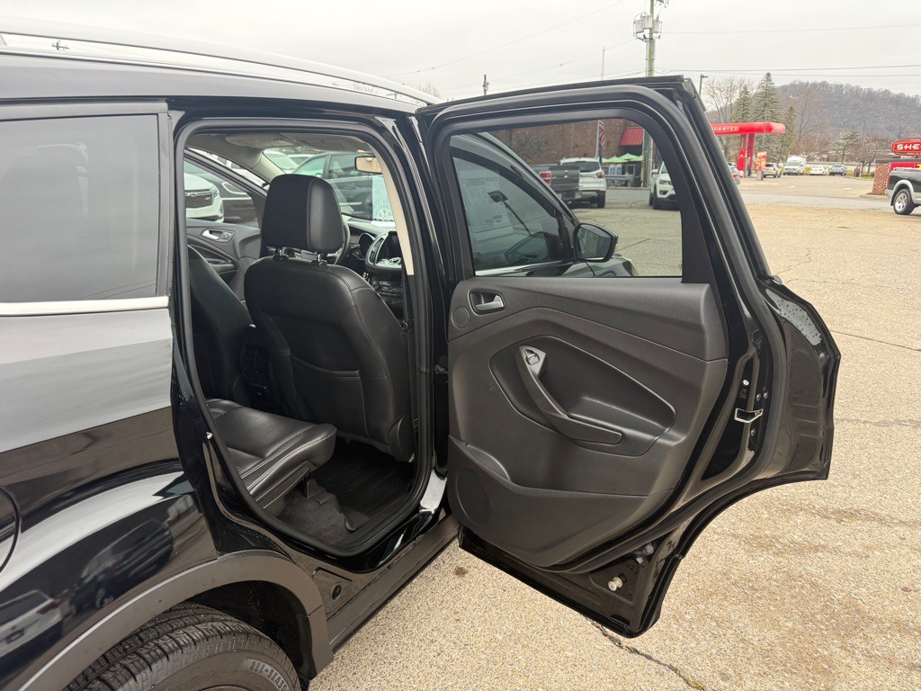 2017 Ford Escape Image 46