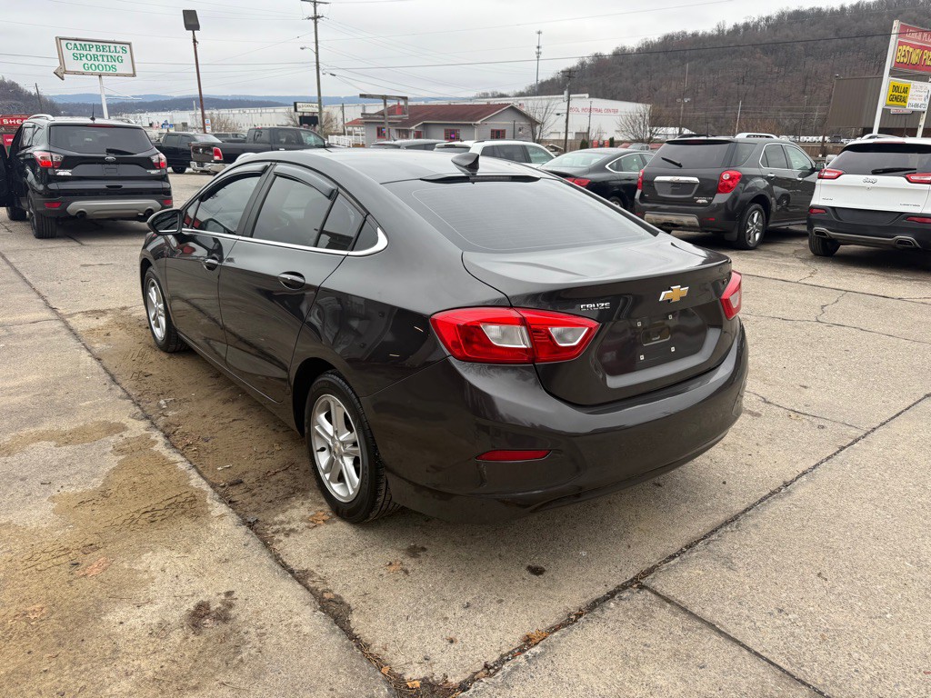2016 Chevrolet Cruze Image 5