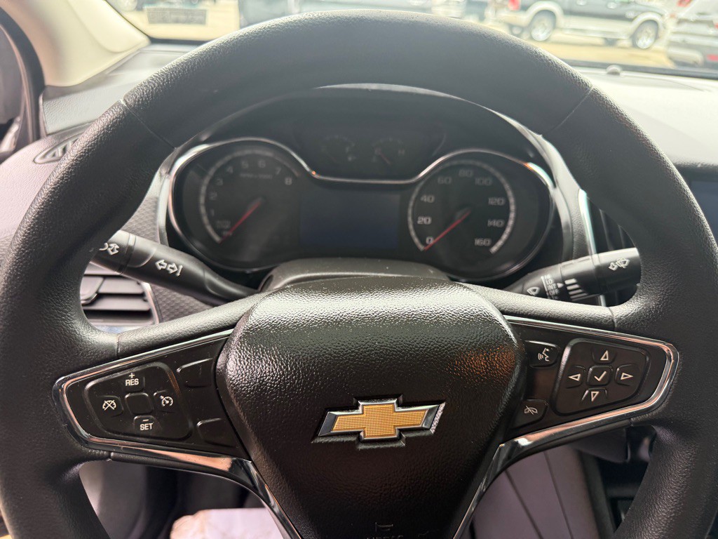 2016 Chevrolet Cruze Image 25