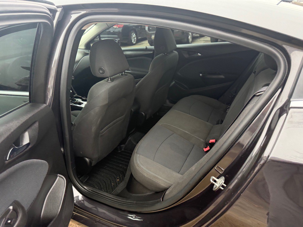 2016 Chevrolet Cruze Image 31