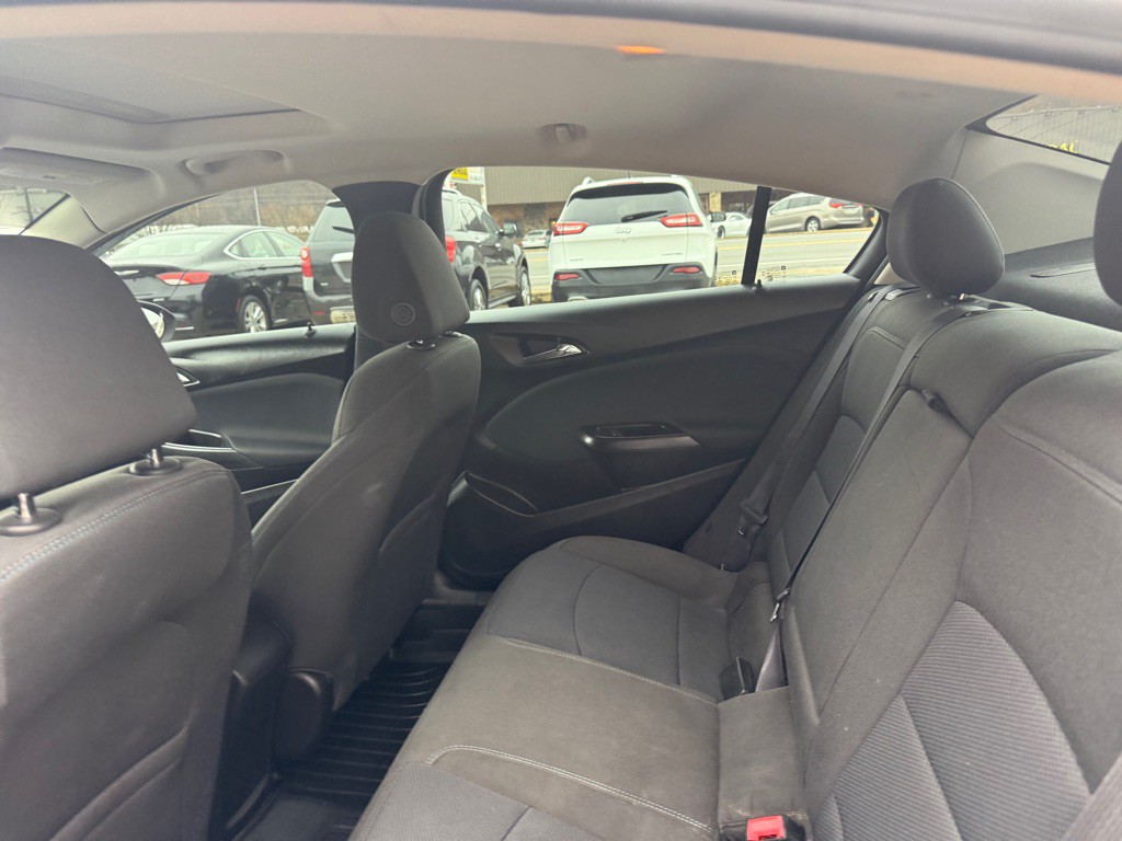 2016 Chevrolet Cruze Image 33