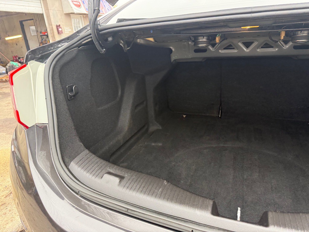 2016 Chevrolet Cruze Image 38