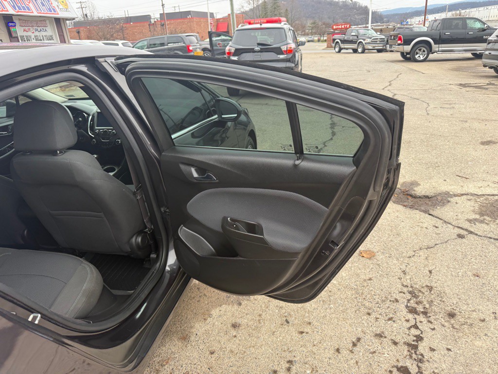 2016 Chevrolet Cruze Image 42