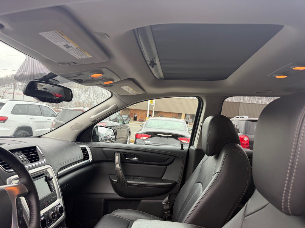 2017 GMC Acadia Image 16