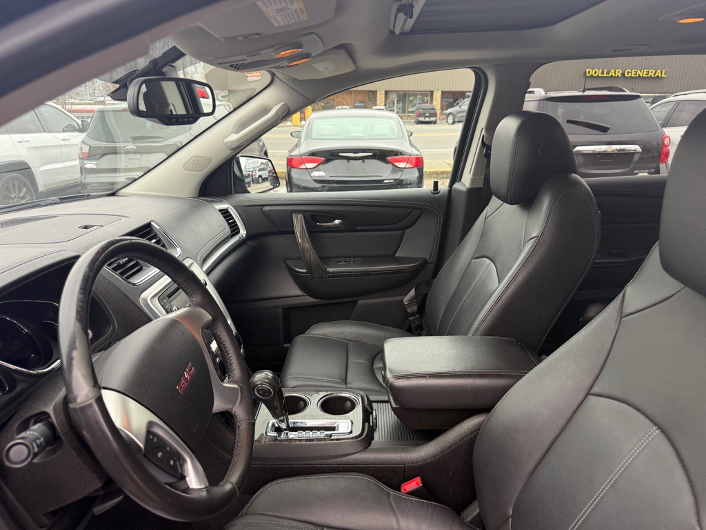 2017 GMC Acadia Image 19