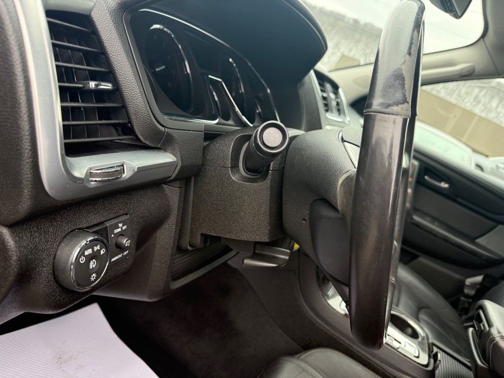 2017 GMC Acadia Image 23