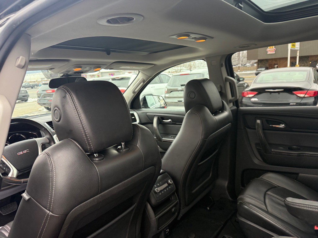 2017 GMC Acadia Image 31