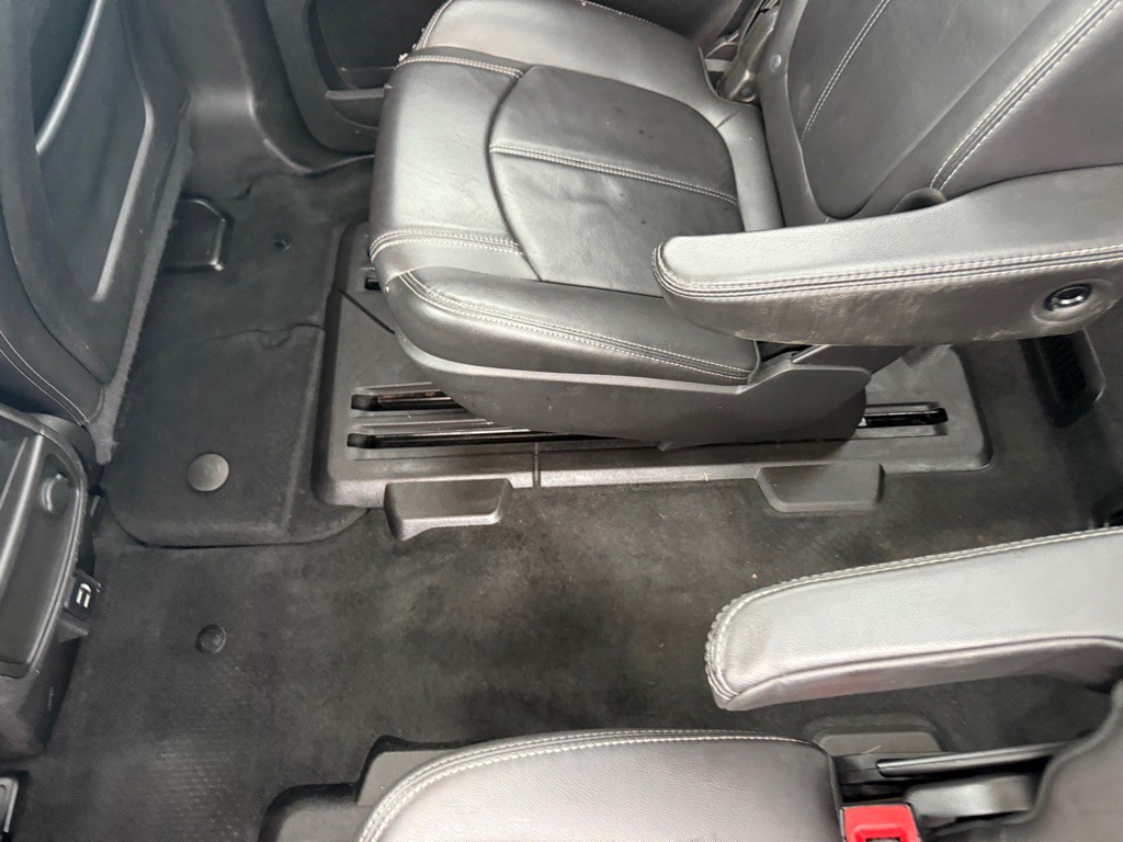 2017 GMC Acadia Image 37