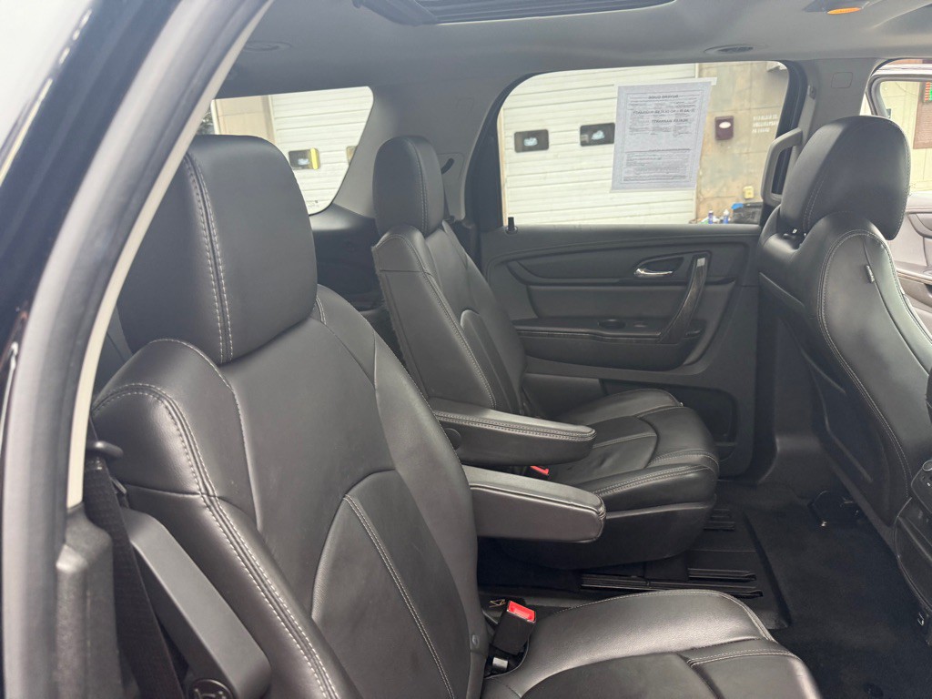 2017 GMC Acadia Image 50