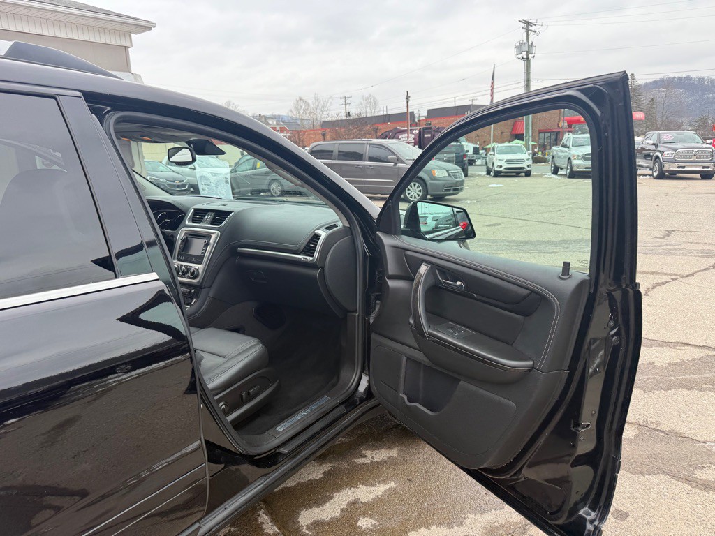 2017 GMC Acadia Image 52