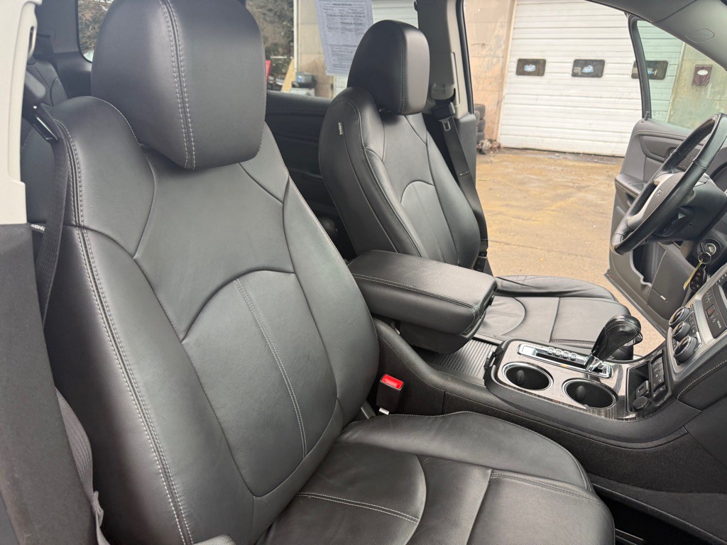 2017 GMC Acadia Image 55