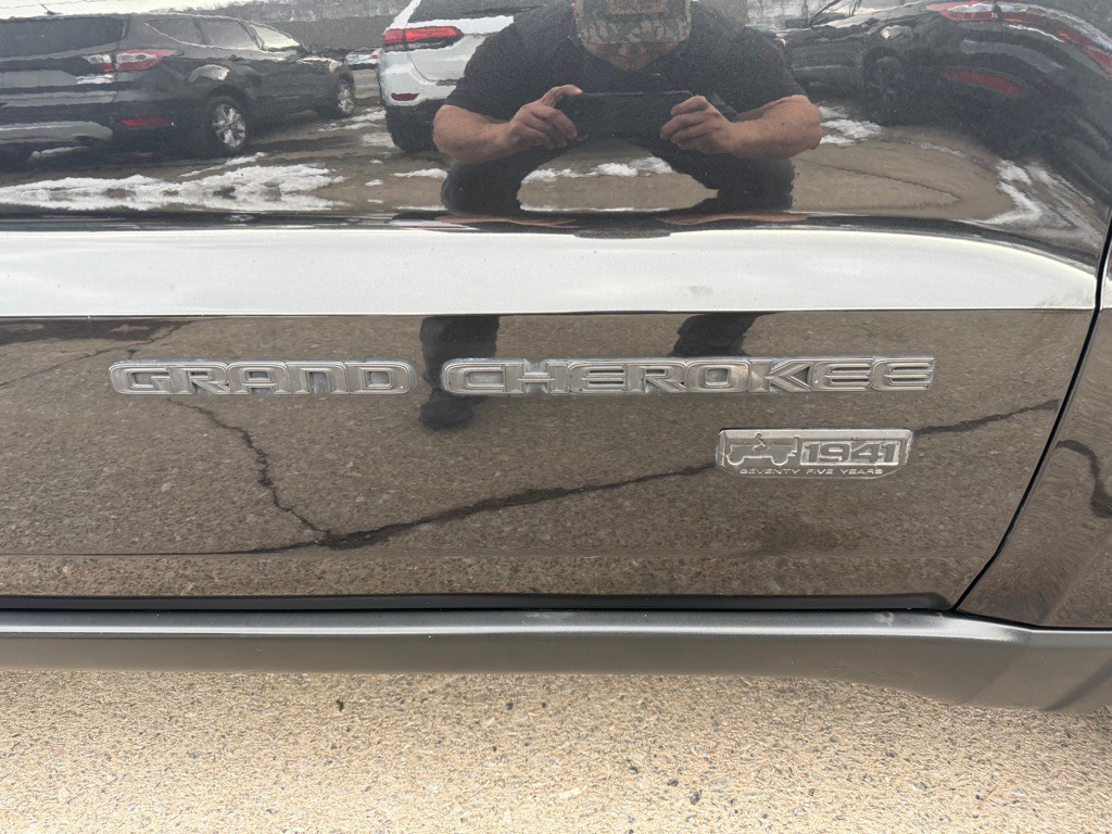 2016 Jeep Grand Cherokee Image 12