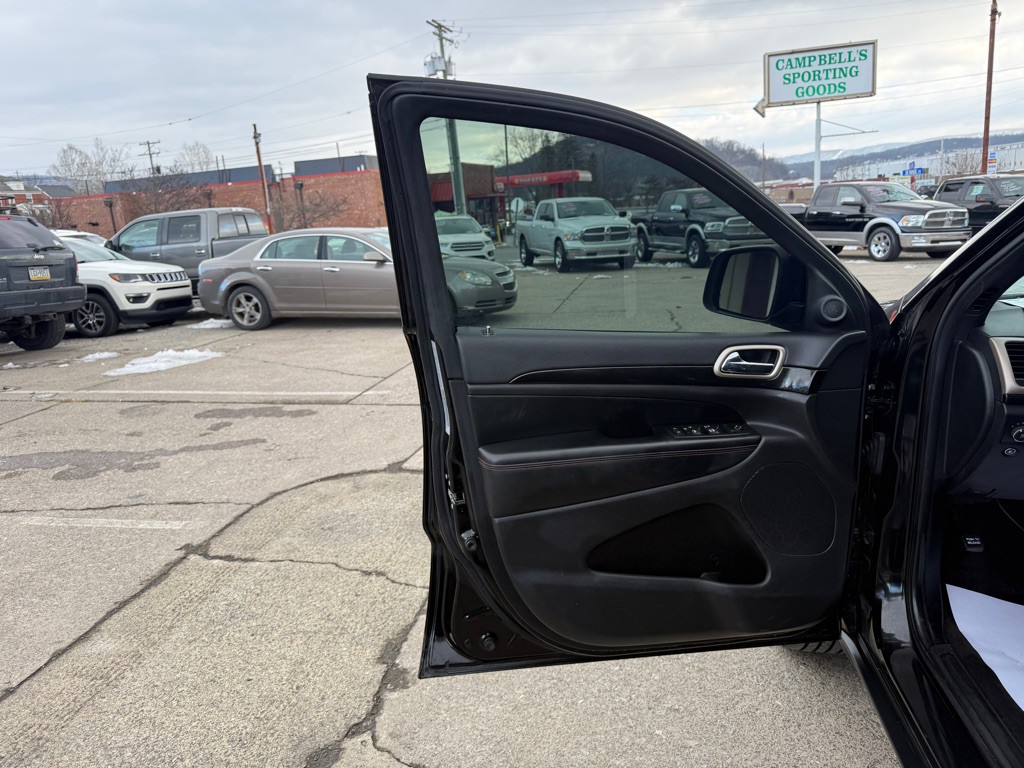 2016 Jeep Grand Cherokee Image 17