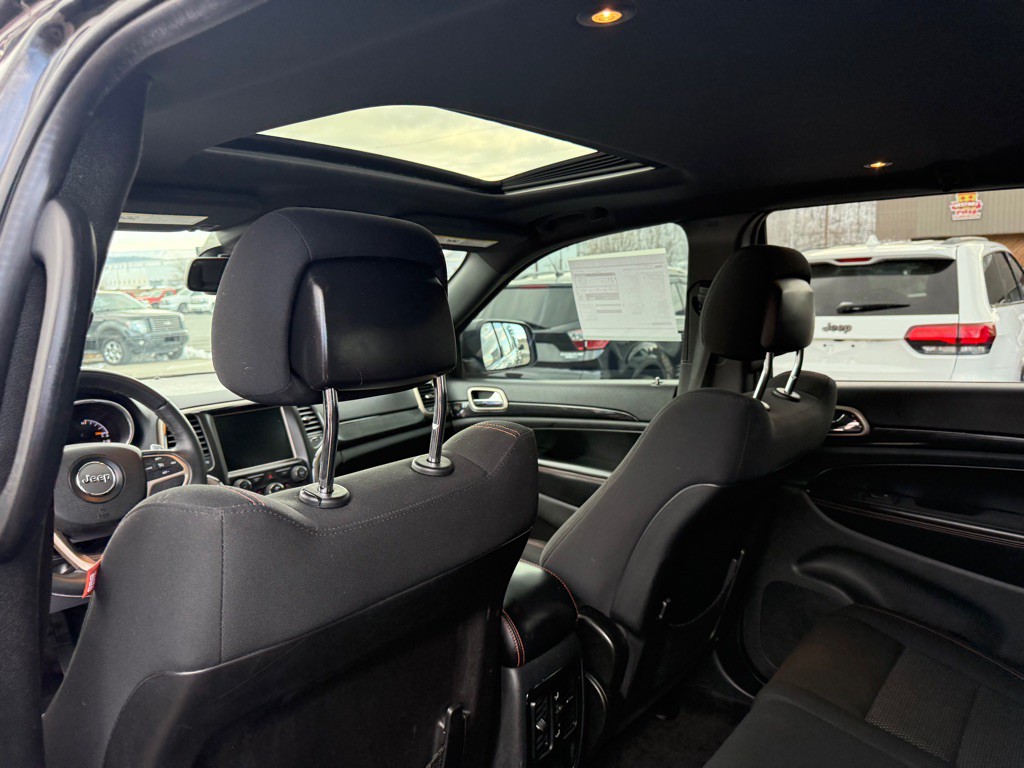 2016 Jeep Grand Cherokee Image 31