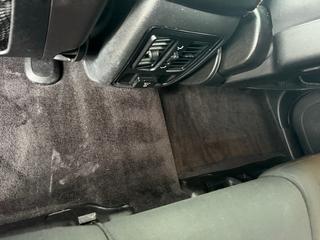 2016 Jeep Grand Cherokee Image 39