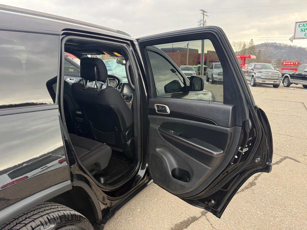 2016 Jeep Grand Cherokee Image 45