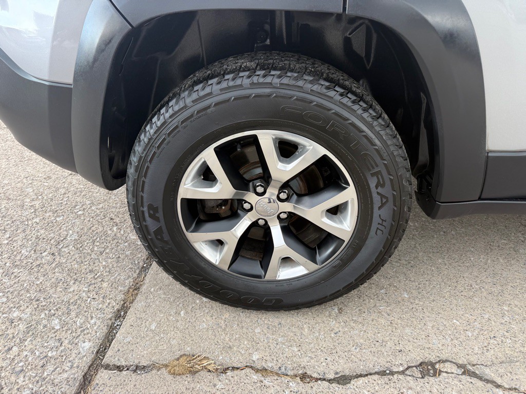 2014 Jeep Cherokee Image 10