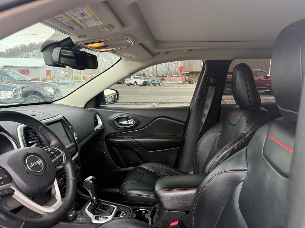 2014 Jeep Cherokee Image 16