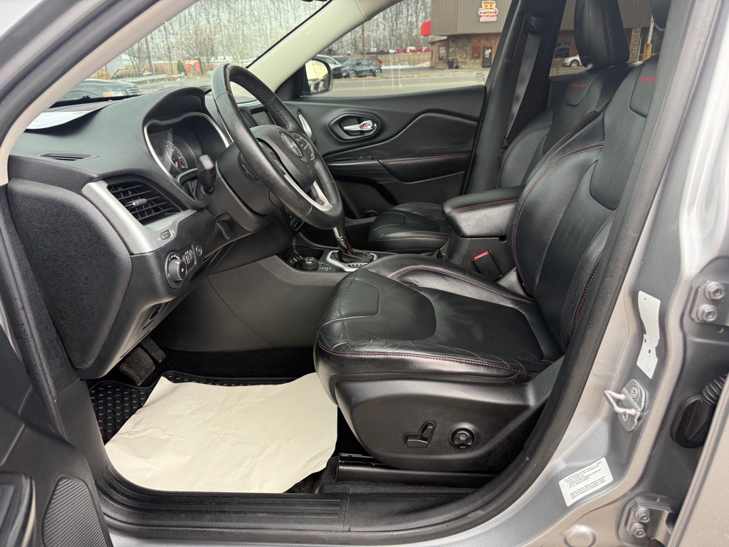 2014 Jeep Cherokee Image 21