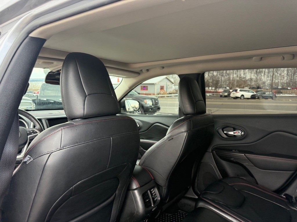 2014 Jeep Cherokee Image 30