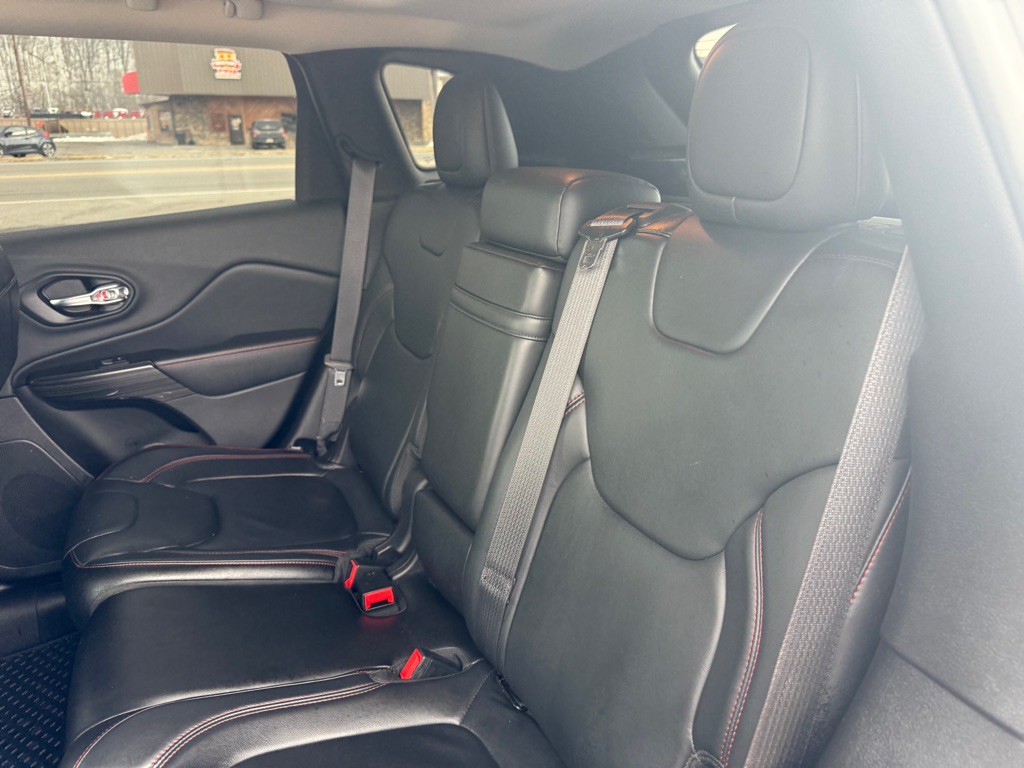 2014 Jeep Cherokee Image 33