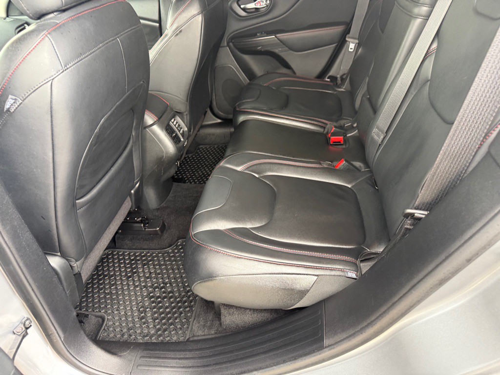 2014 Jeep Cherokee Image 35