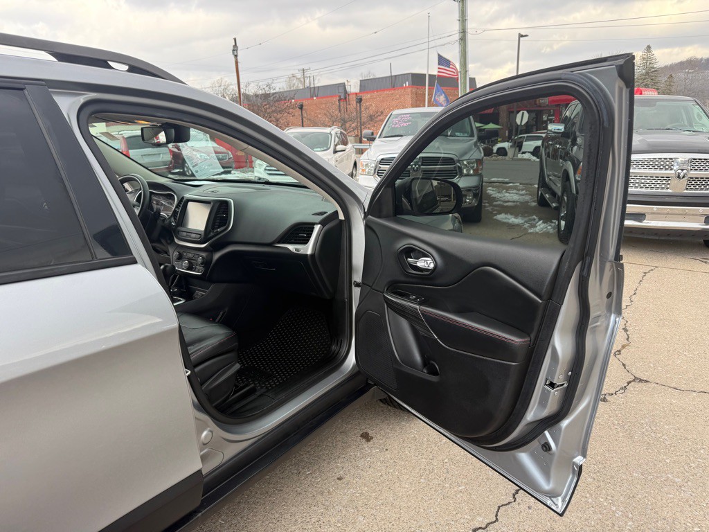 2014 Jeep Cherokee Image 48