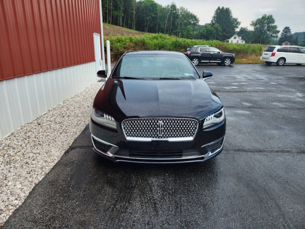 2017 Lincoln MKZ Image 3