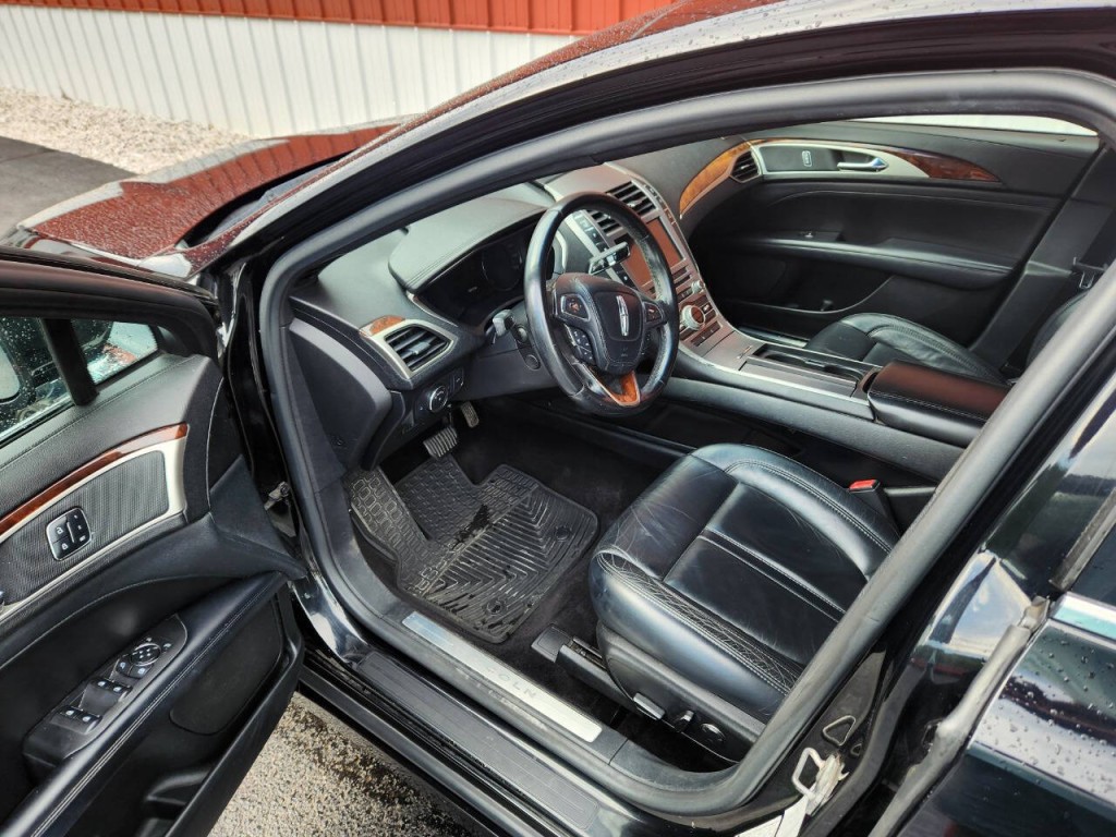 2017 Lincoln MKZ Image 10