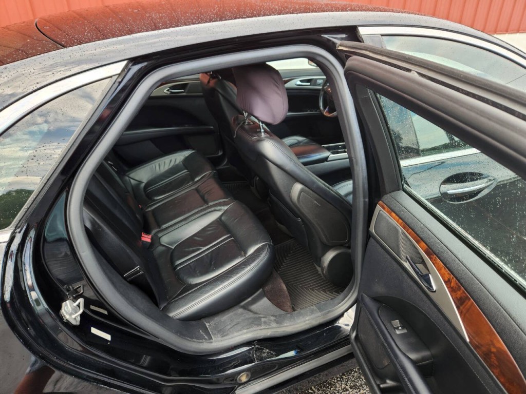 2017 Lincoln MKZ Image 12
