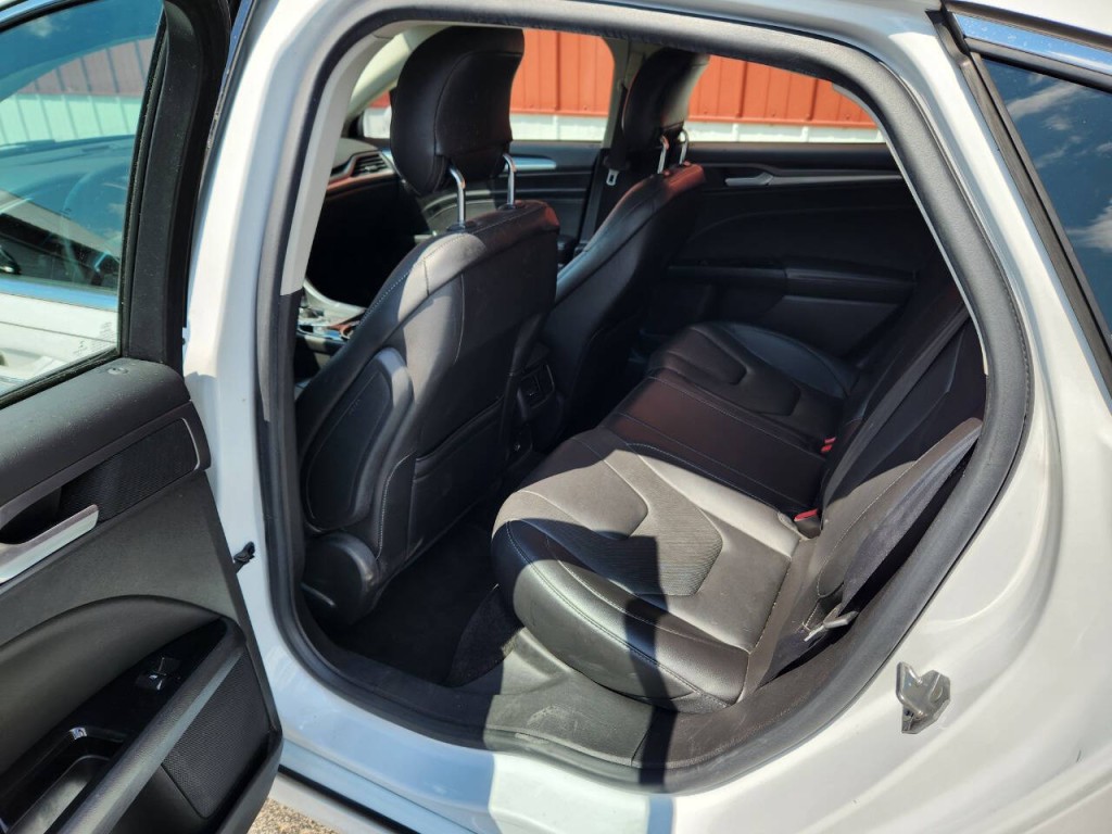 2014 Ford Fusion Image 12