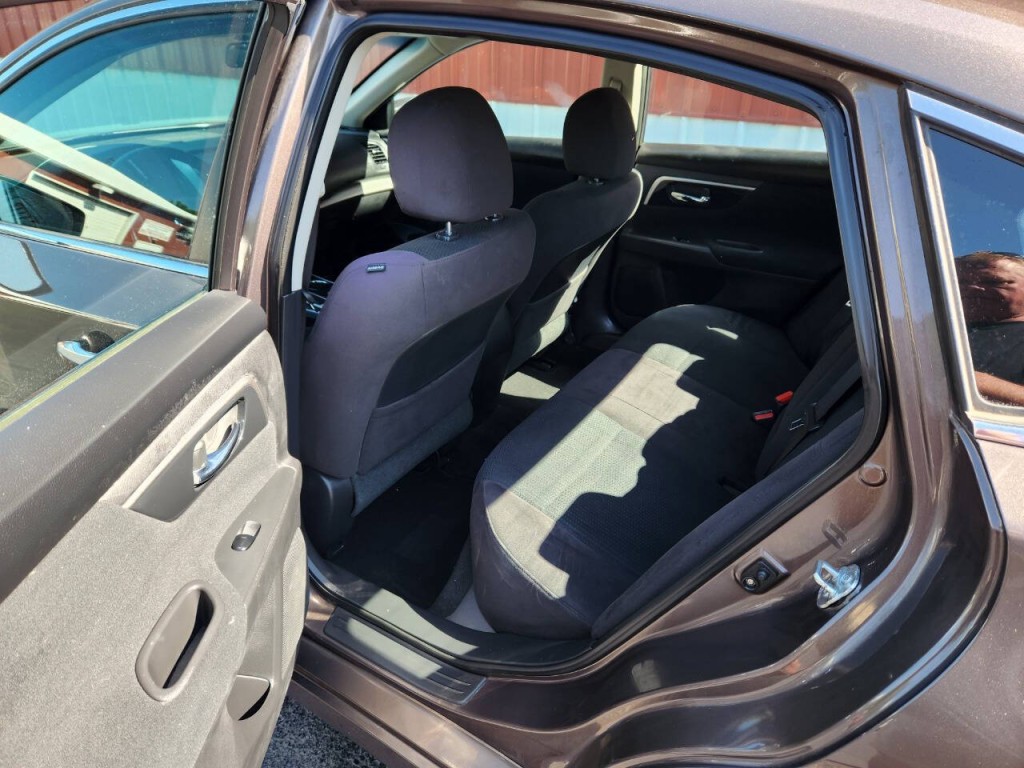 2014 Nissan Altima Image 14