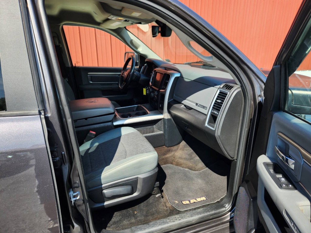 2017 RAM 1500 Image 10