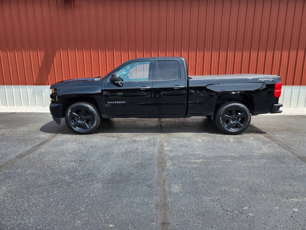 2016 Chevrolet Silverado 1500 Image 2