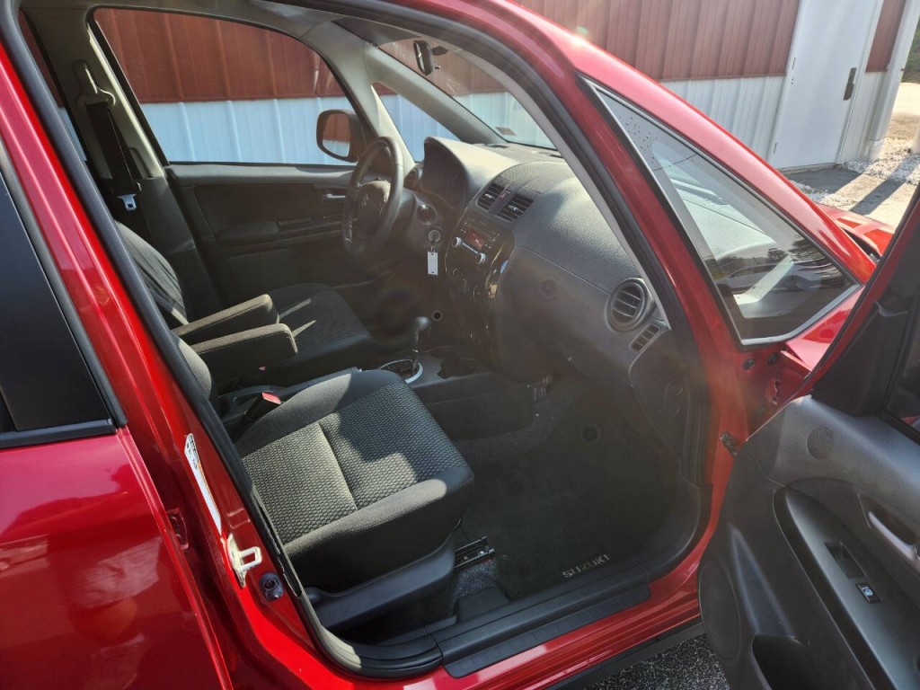 2013 Suzuki SX4 Image 13