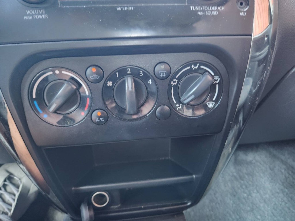 2013 Suzuki SX4 Image 20
