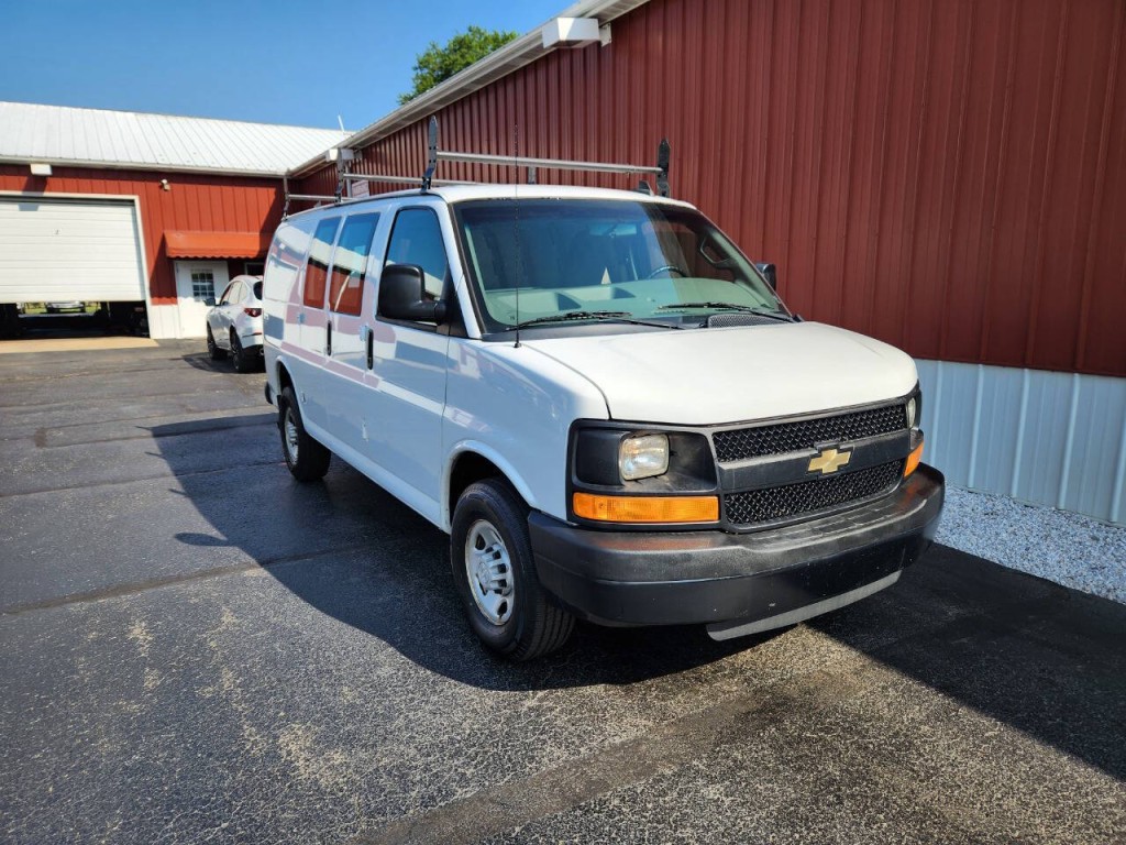 2016 Chevrolet Express Image 5