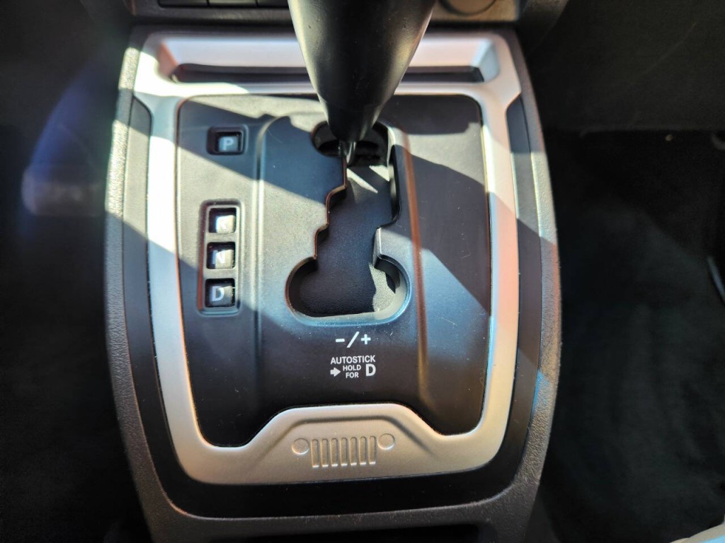 2017 Jeep Compass Image 10