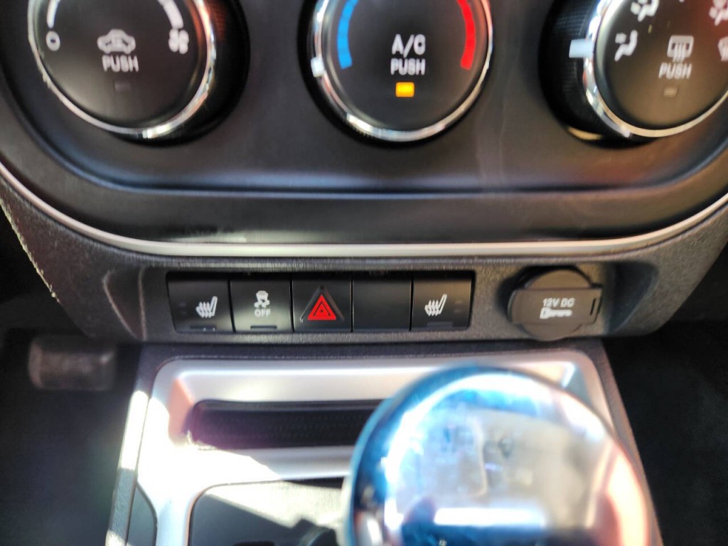 2017 Jeep Compass Image 15
