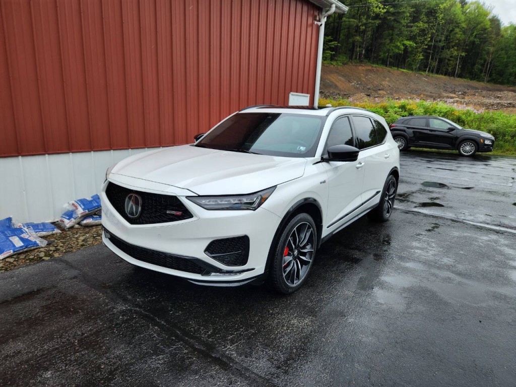 2022 Acura MDX Image 2