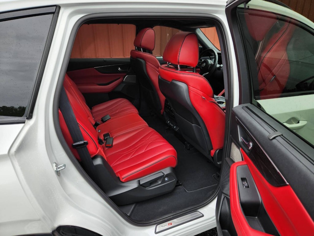 2022 Acura MDX Image 11
