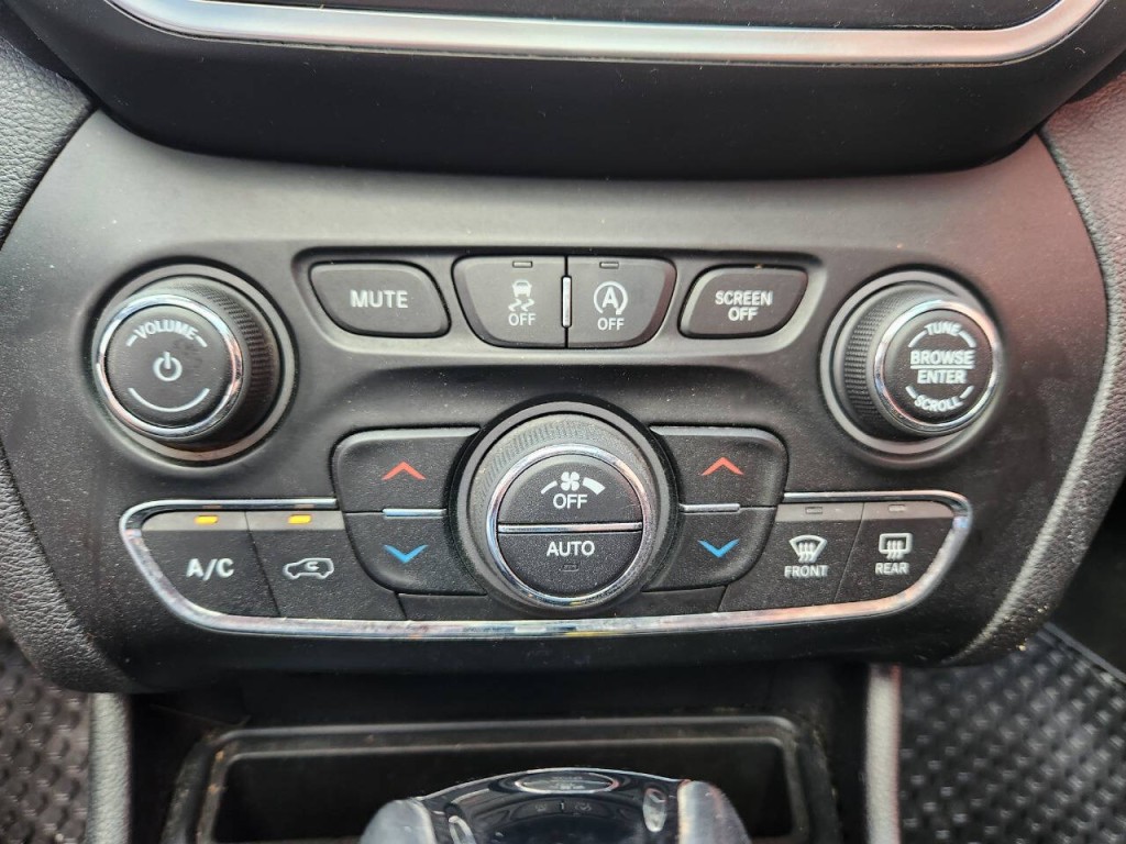 2020 Jeep Cherokee Image 21