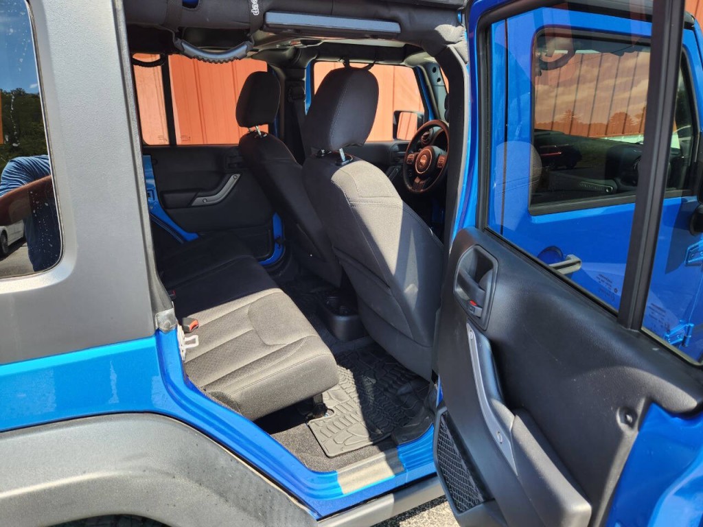 2015 Jeep Wrangler Unlimited Image 14