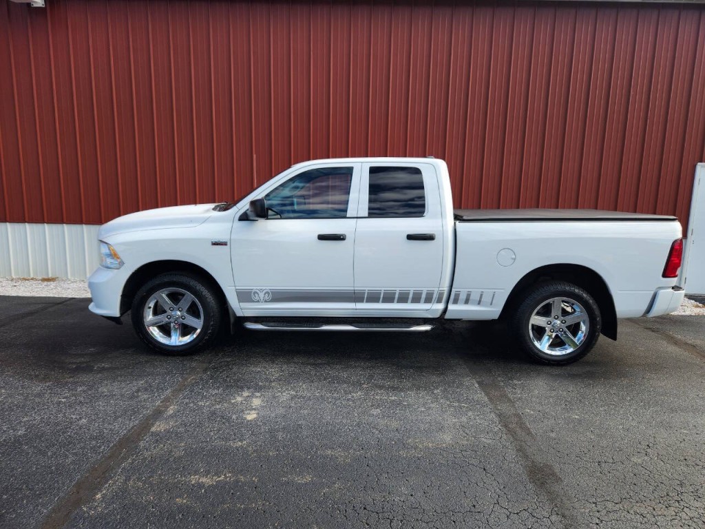 2015 RAM 1500 Image 2