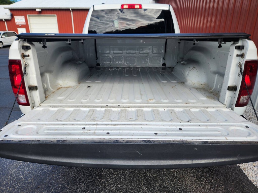2015 RAM 1500 Image 15