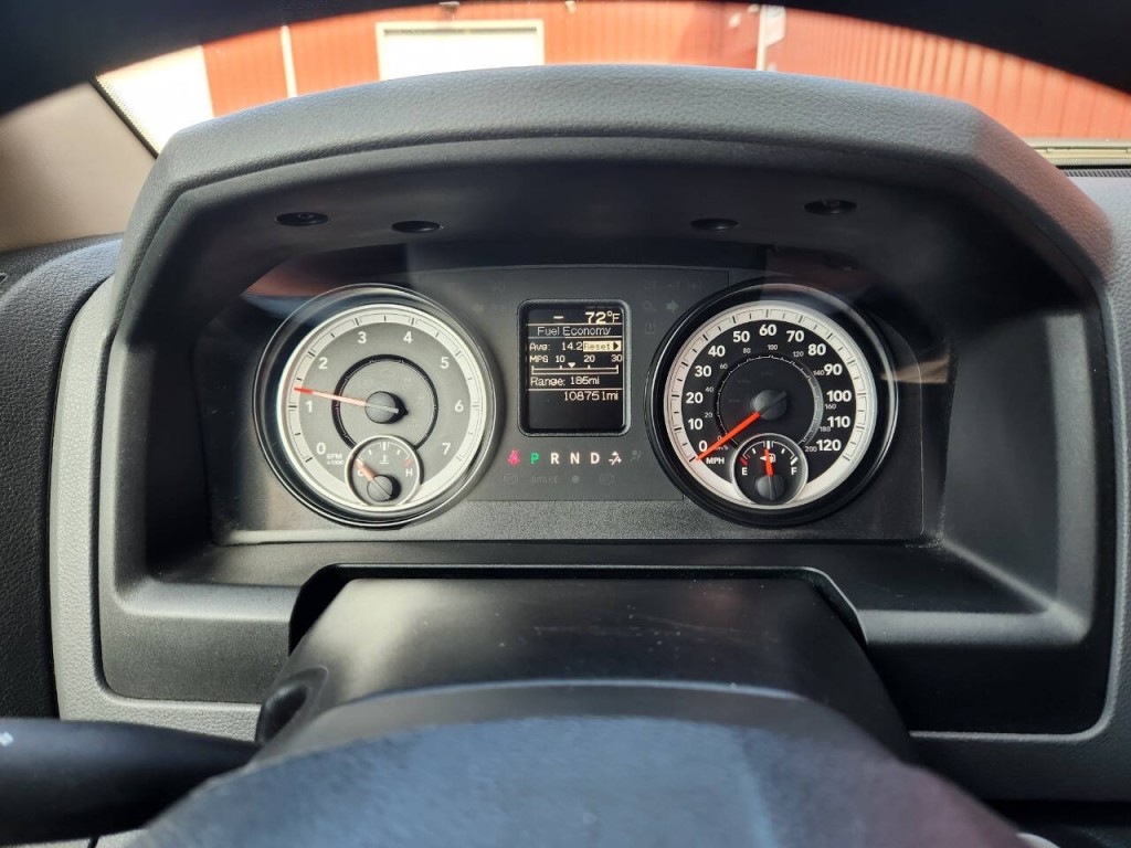 2015 RAM 1500 Image 16