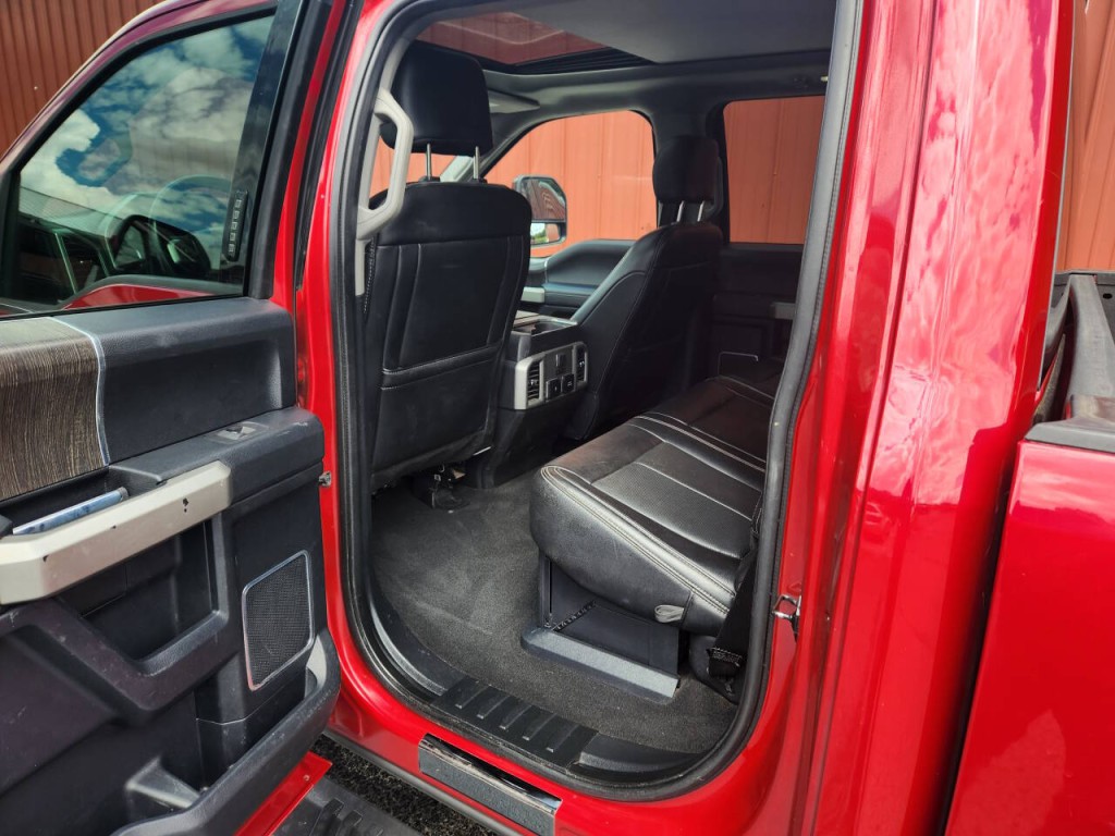 2021 Ford F-350 Image 15