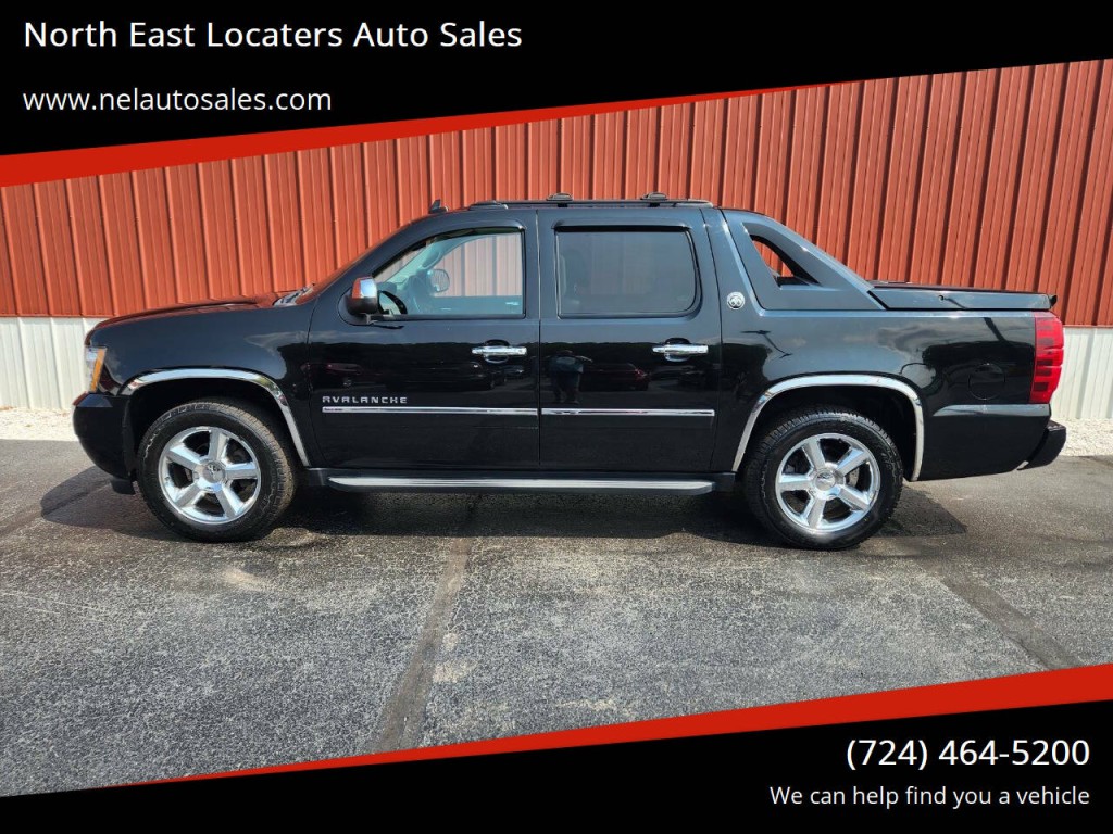 2013 Chevrolet Avalanche Image 1