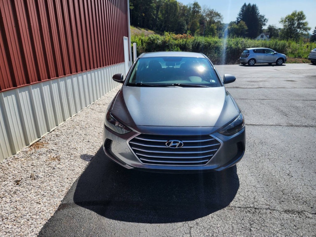 2017 Hyundai Elantra Image 6